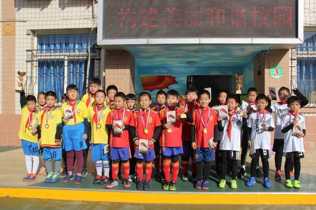 大帝巴特勒双双缺阵 阿德巴约率热火击败76人