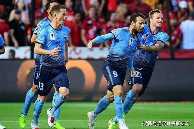 足坛疯狂一夜：利雅得胜利亚冠决赛落败，曼城足总杯夺冠，本菲卡无缘下赛季欧冠_比赛_1_亚洲杯