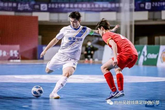 躺赢！曼联锋将一脚轰出4400万欧元，2滕哈格旧部确定今夏离队_马拉西亚_霍伊伦德_欧冠