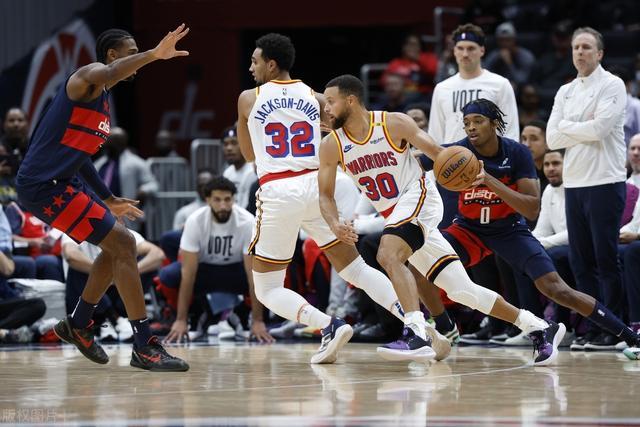 阿尔特塔当选英超最佳主帅，阿森纳的逆袭之路！